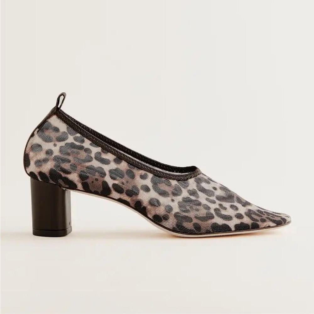 Reformation Betsy Pump